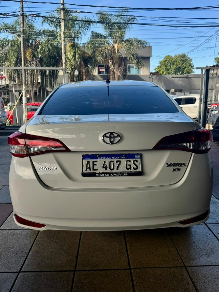 Toyota Yaris XS — foto 5
